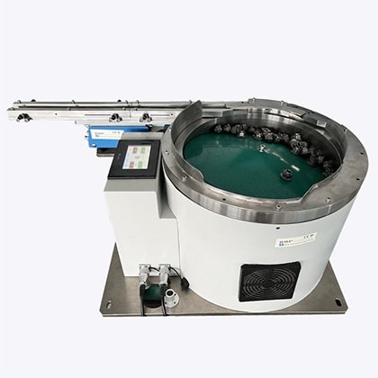 Rotary component feeding system for plastic packaging parts